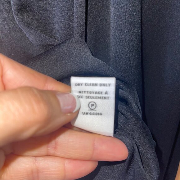 Diane Von Furstenburg Womens Top Size 4 Black V Neck Long Sleeve Casual - Picture 8 of 16